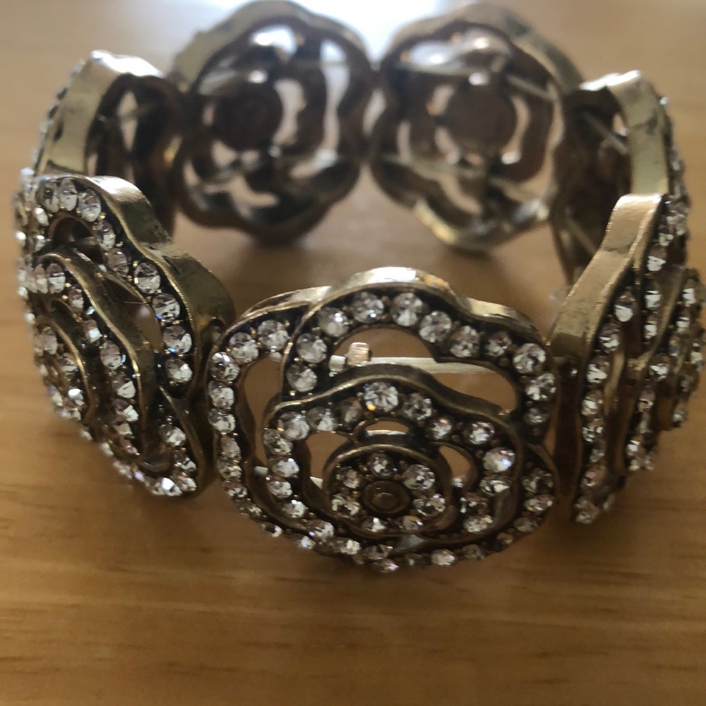 Elasticized bracelet